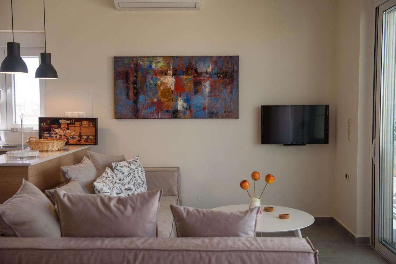 Thetis Beach Suites Kokkinos Pirgos Ngoại thất bức ảnh
