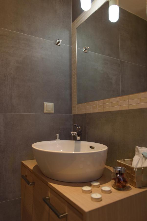 Thetis Beach Suites Kokkinos Pirgos Ngoại thất bức ảnh