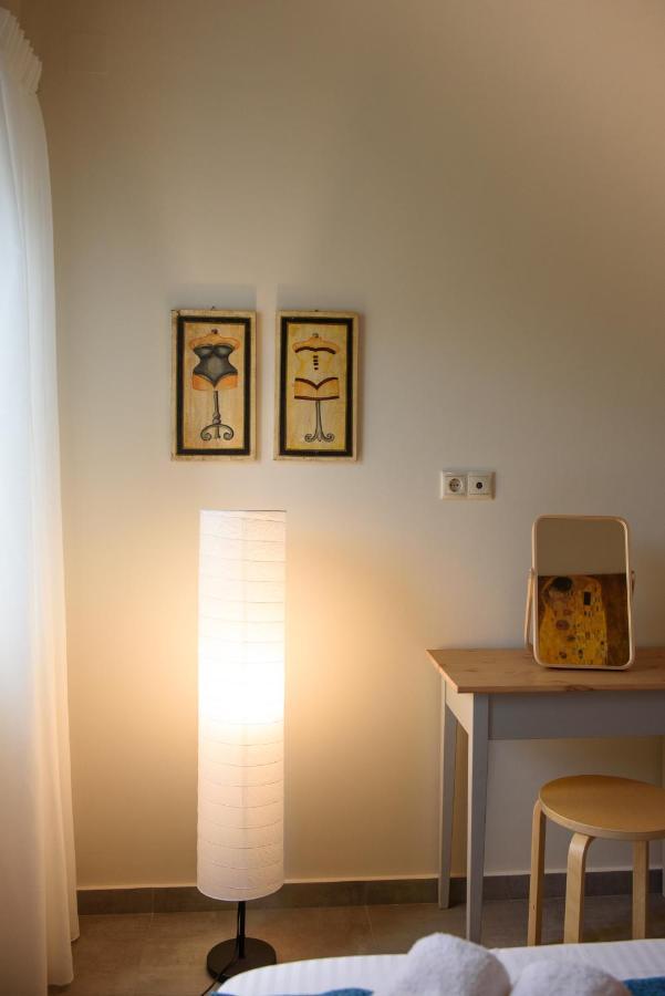 Thetis Beach Suites Kokkinos Pirgos Ngoại thất bức ảnh