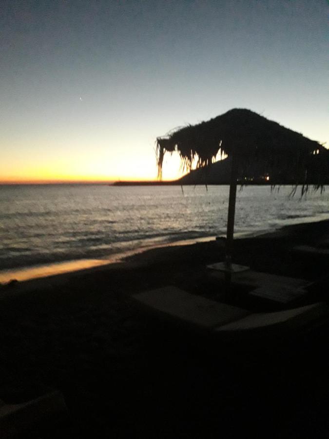 Thetis Beach Suites Kokkinos Pirgos Ngoại thất bức ảnh